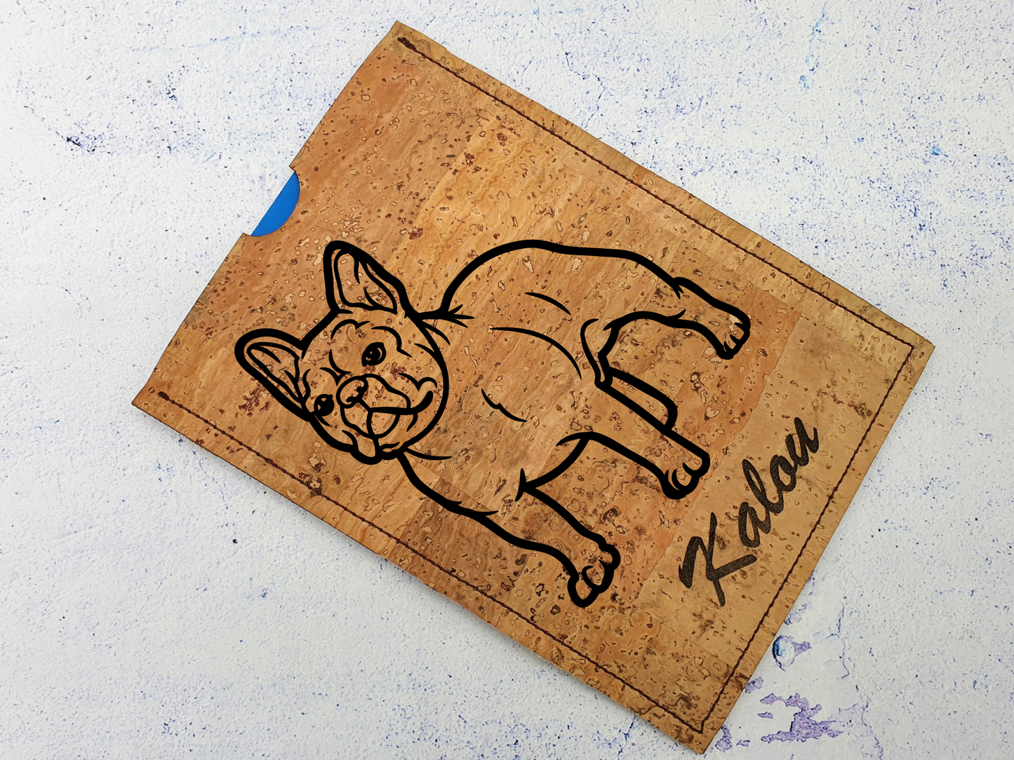Hülle für EU Heimtierausweis - Französische Bulldogge - aus Kork mit Name personalisierbar