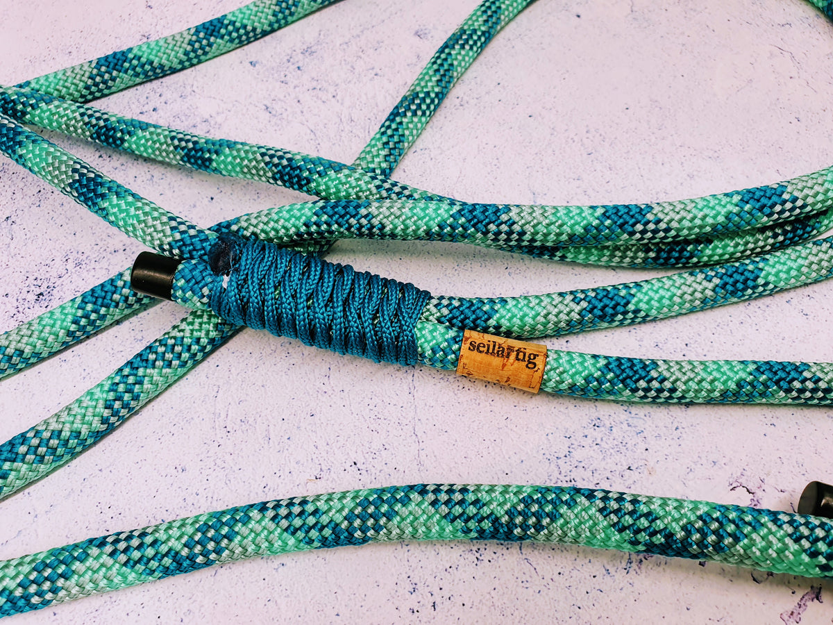 Premium Führleine mit 2 Karabinern für kleine bis mittelgroße Hunde aus 8mm Seil - mehrfach verstellbar